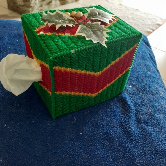 ❤️Christmas holly tissue box cover - Picture 1 of 3